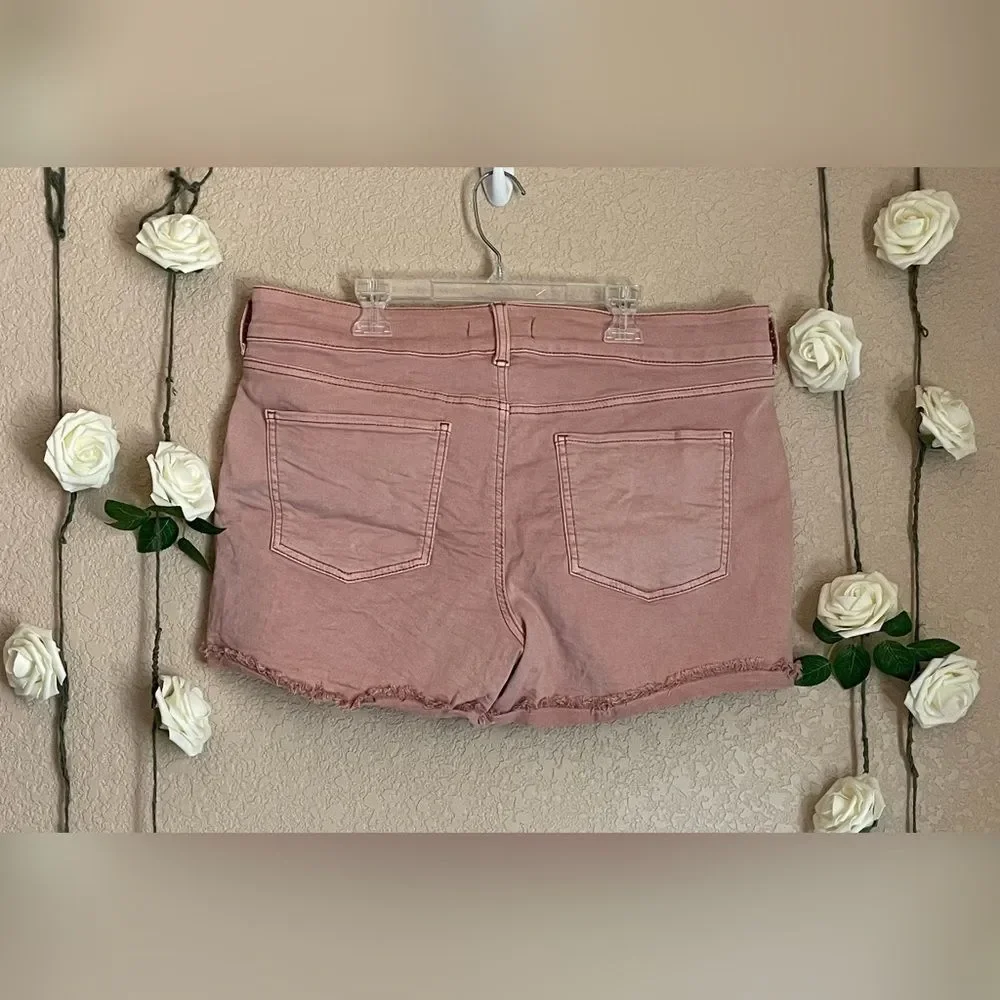 𝅺SOL. Blush Low Rise Midi Double Button Denim Shorts - Size 15 - Picture 2 of 5